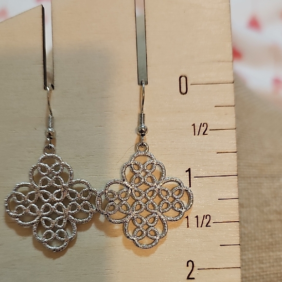 2 Pair Of Elegant Silver and Gold Earrings Set. Nickle Free - Picture 3 of 3